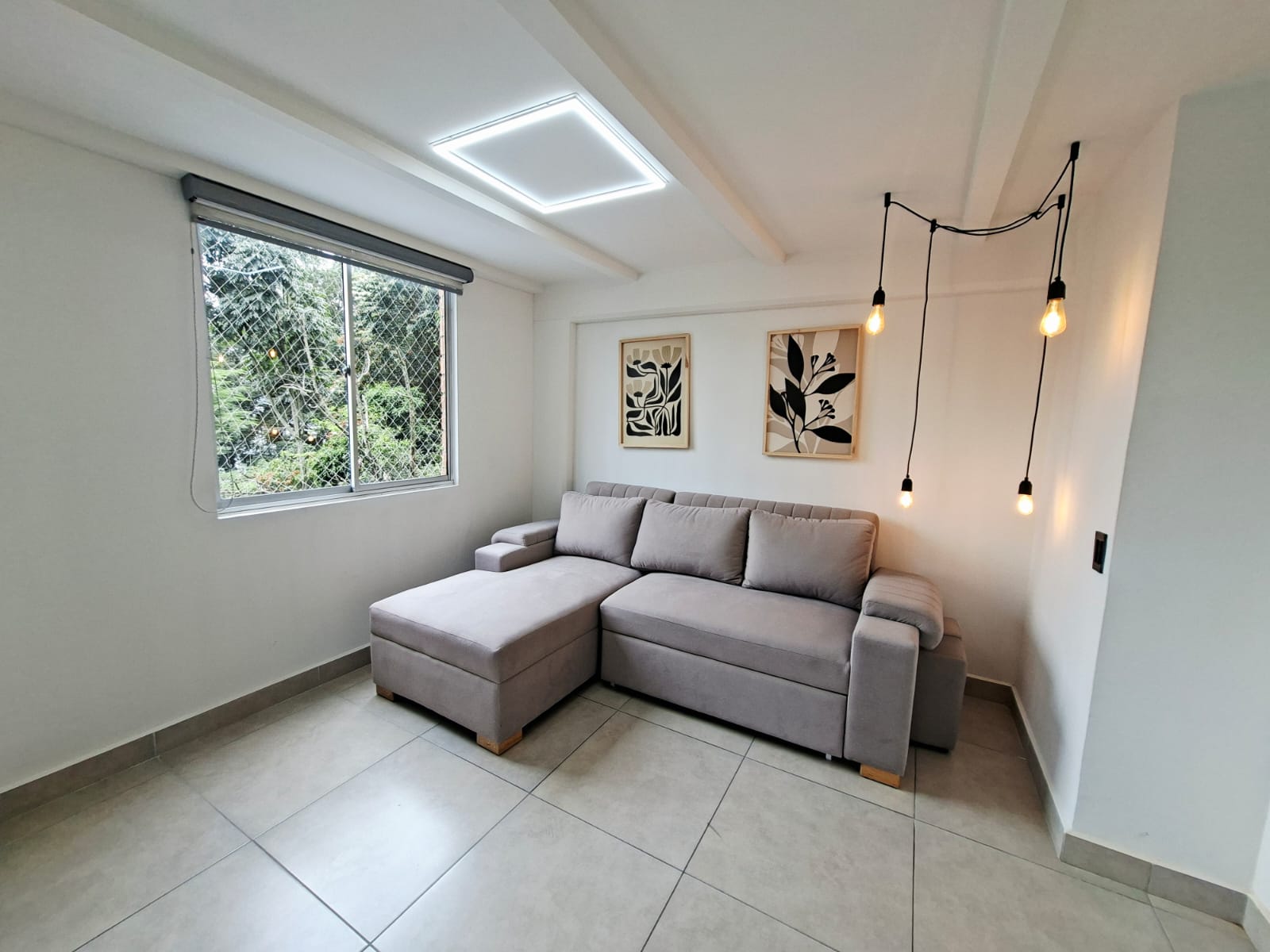 APARTAMENTO EN ARRIENDO AMOBLADO POBLADO CERCA  AL TESORO TV