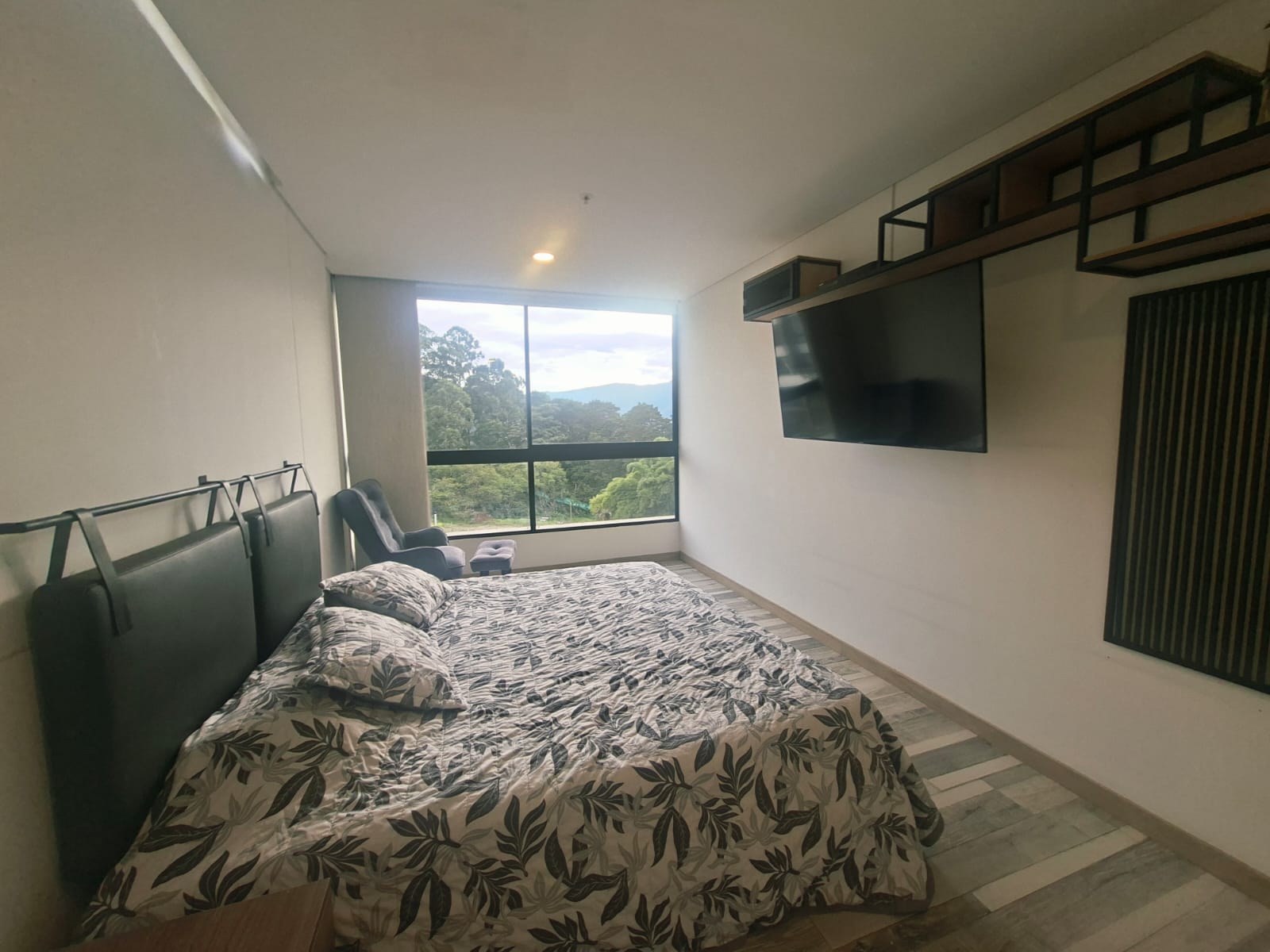 Apartamento dúplex en arriendo amoblado y sin amoblar Envigado Jacuzzi