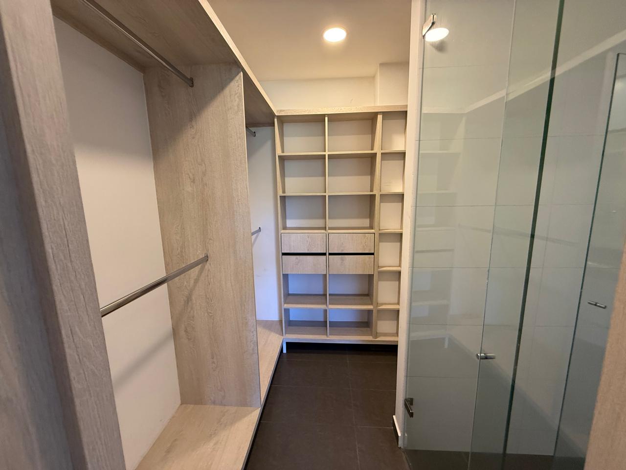 Apartamento en arriendo Poblado Palmas TC LC 24