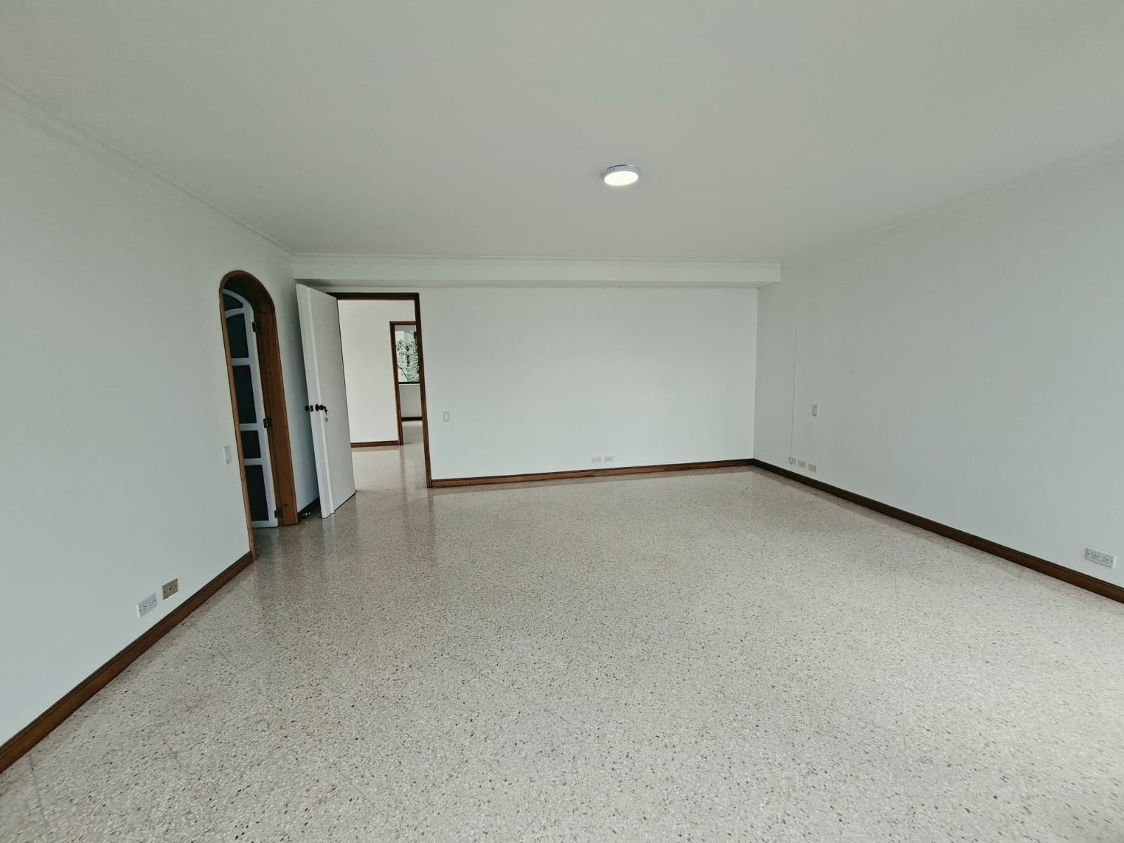 Apartamento en venta cerca la  clínica Medellín del Poblado