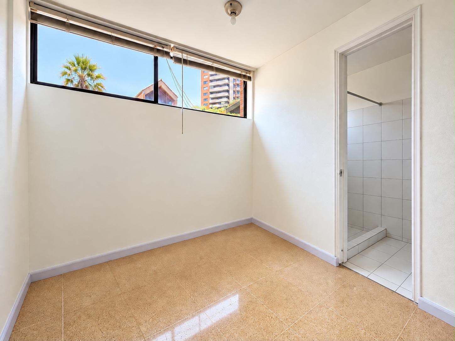 CASA EN ARRIENDO CERCA MALL ESTE