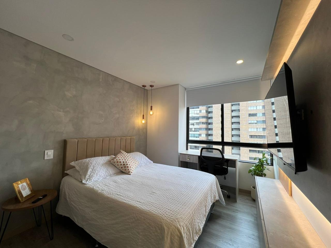 Apartamento en arriendo amoblado Poblado Hermoso LC