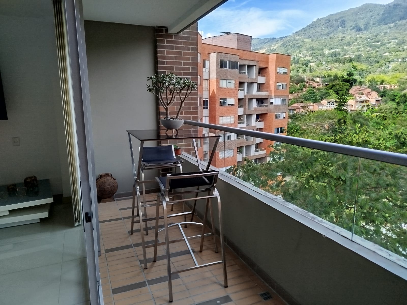 Apartamento en arriendo amoblado Envigado cerca a Terracina