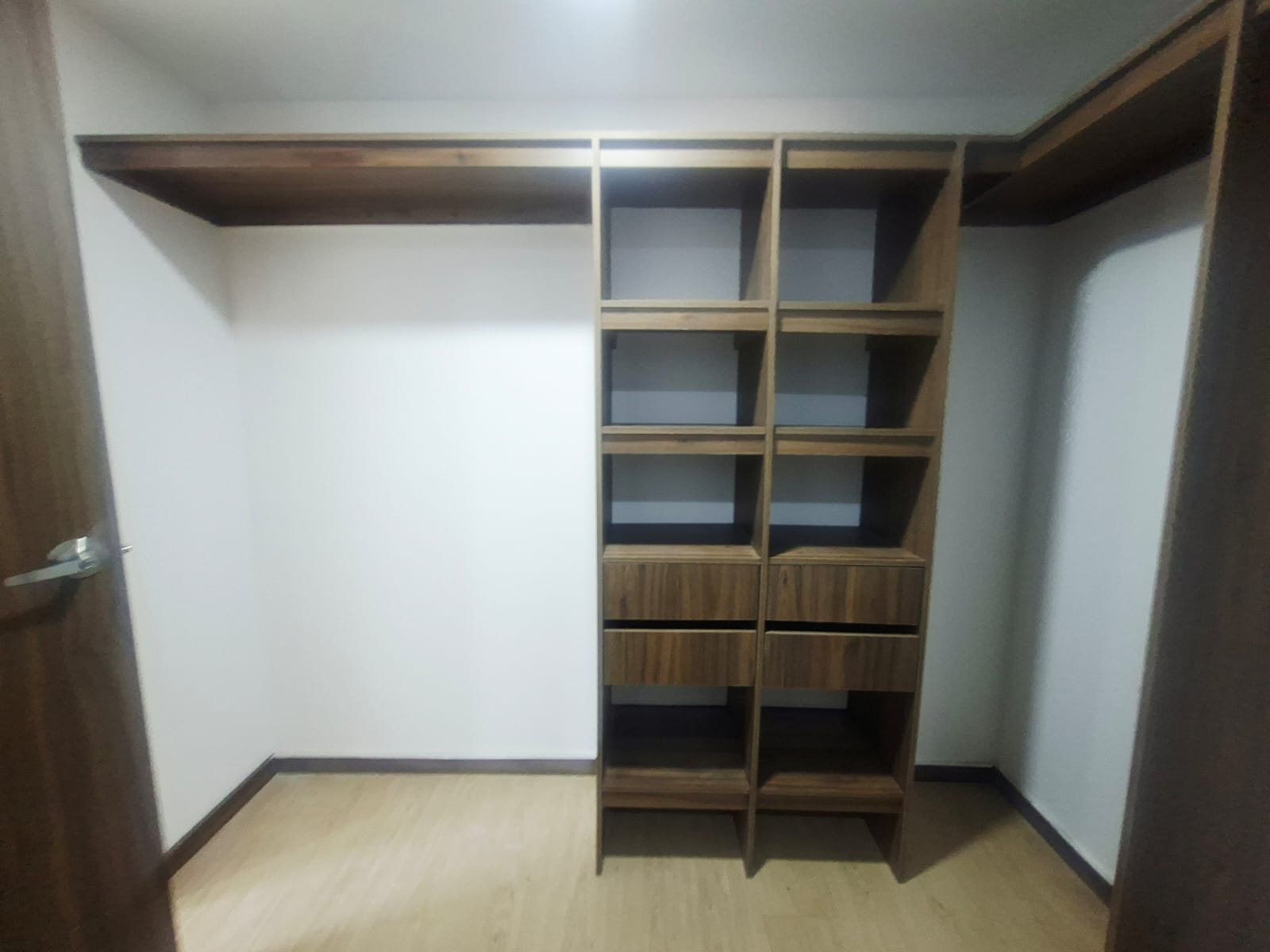 Apartamento a la venta Loma del Indio PL8
