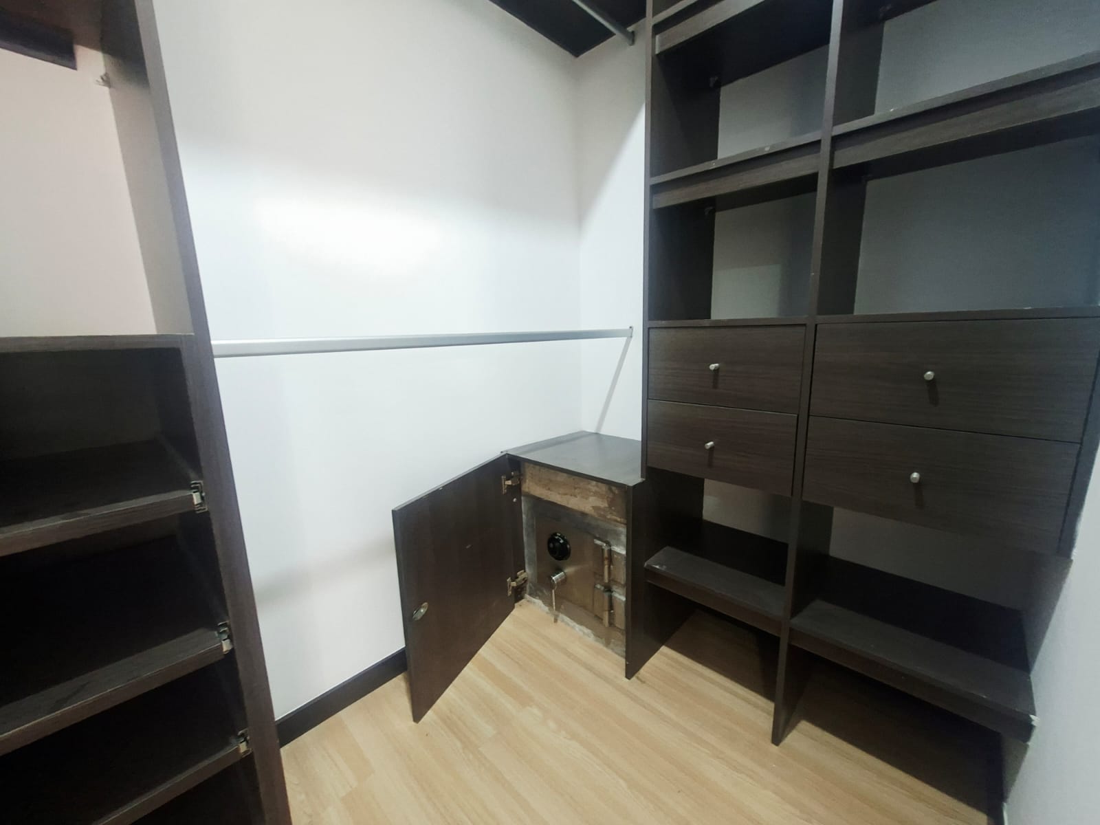 Apartamento en arriendo Poblado Palmas BY7