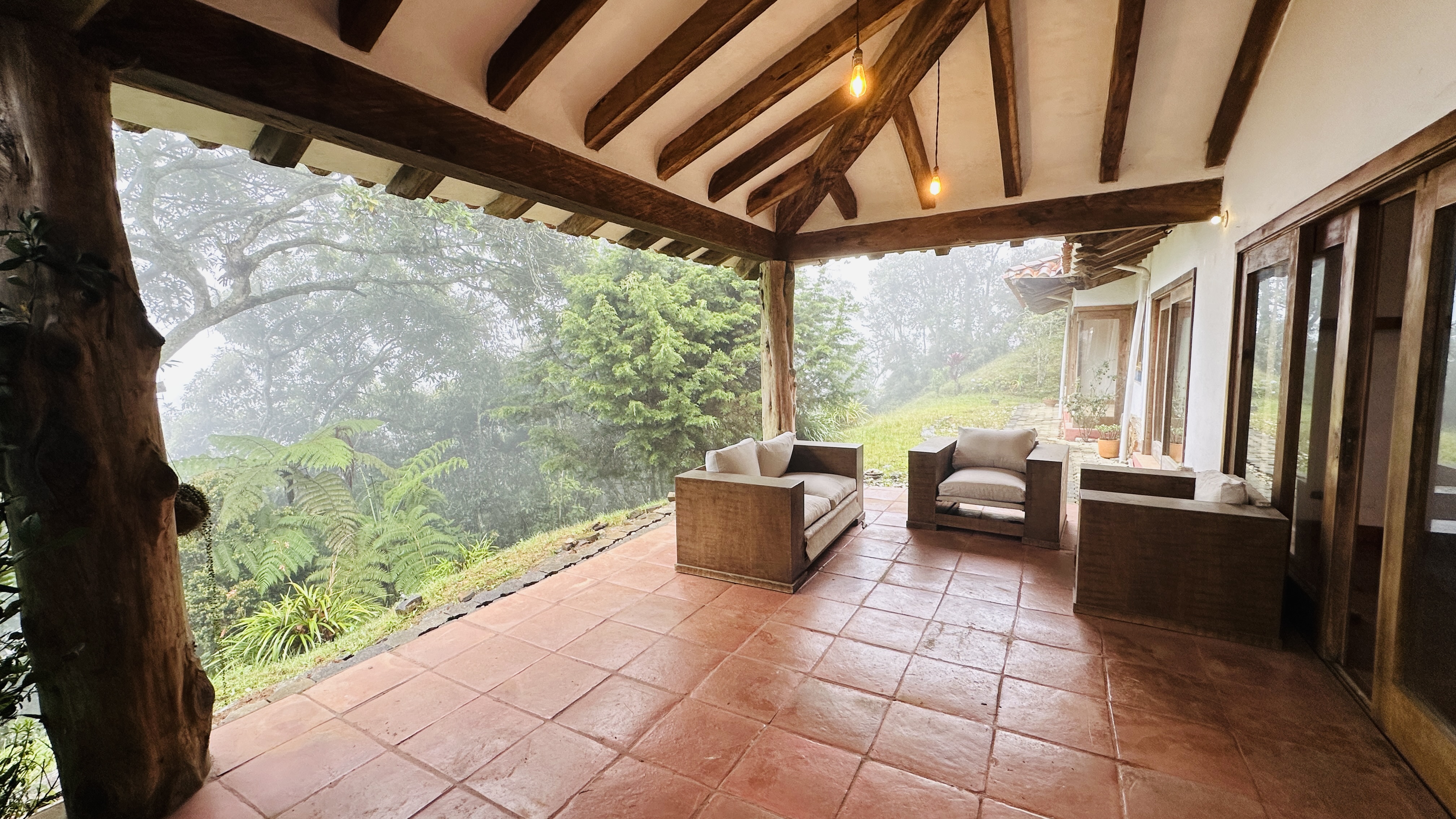 Casa en el alto de las palmas en arriendo