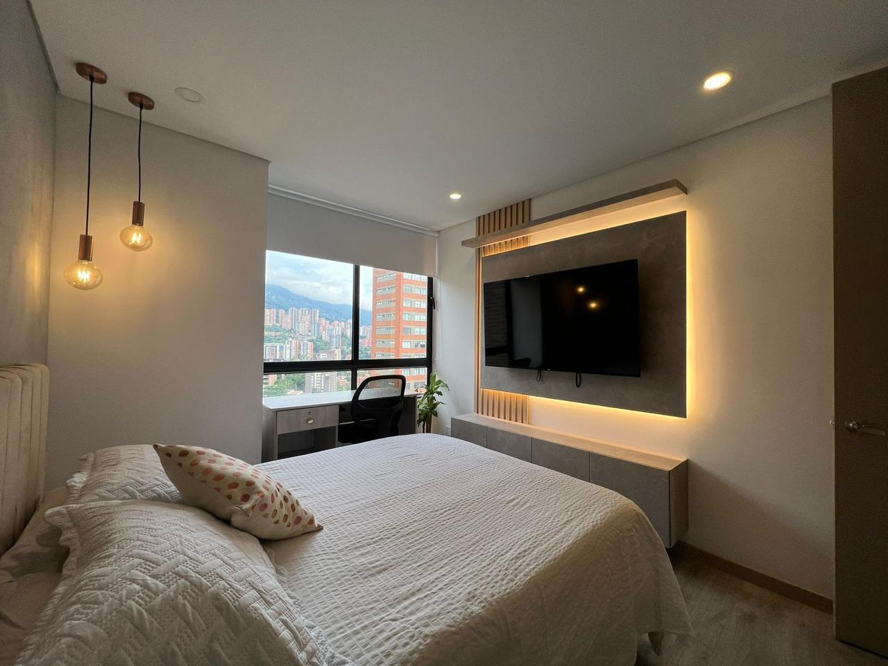 Apartamento en arriendo amoblado Poblado Hermoso LC