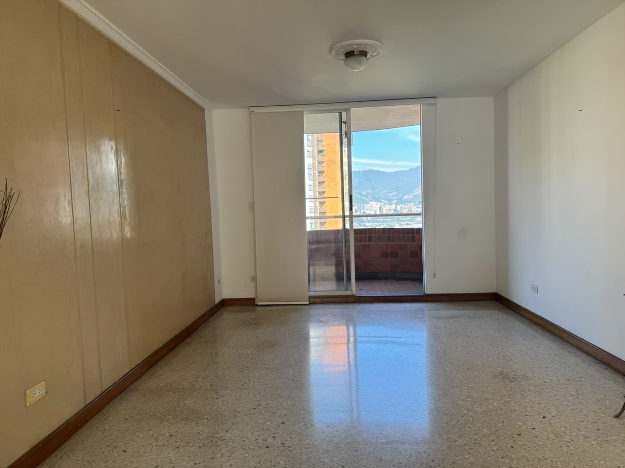APARTAMENTO EN ARRIENDO CASTROPOL BN- MA