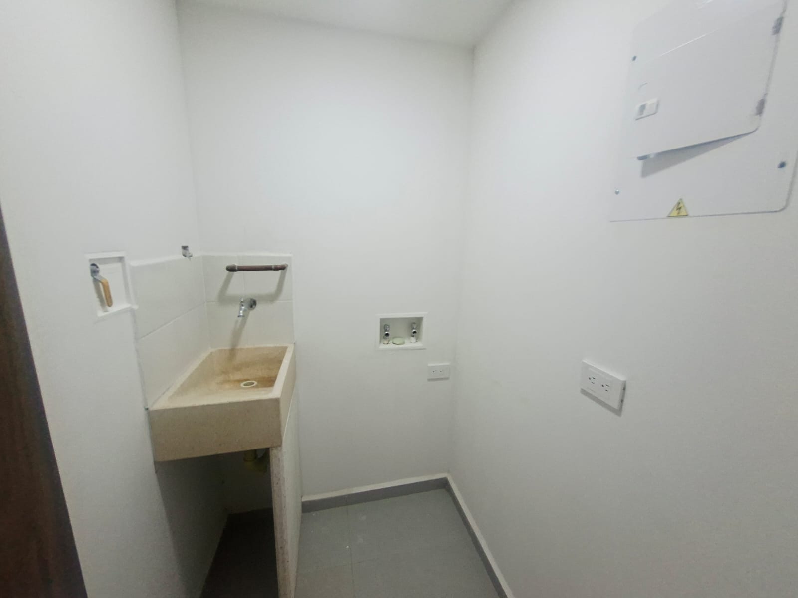Apartamento a la venta Loma del Indio PL8