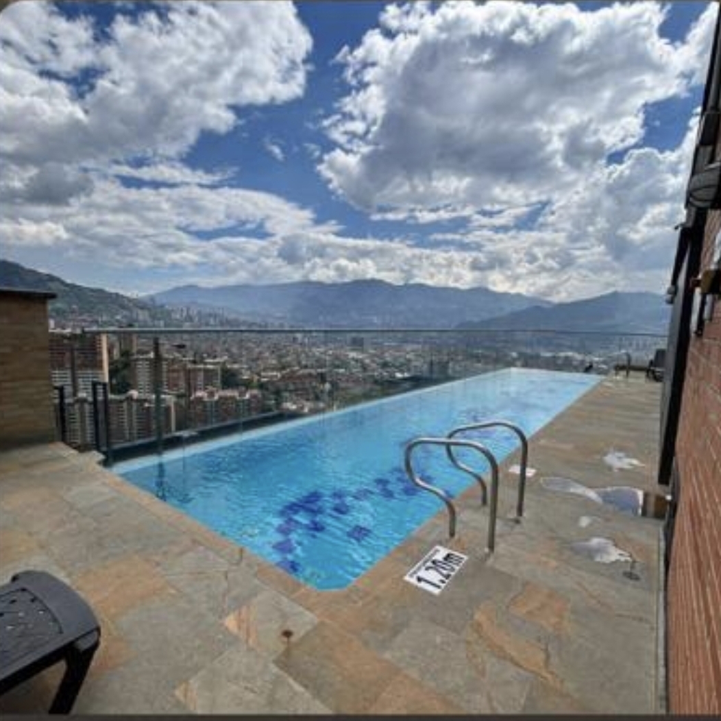 Apartamento en venta Loma del Chocho  Envigado RB3