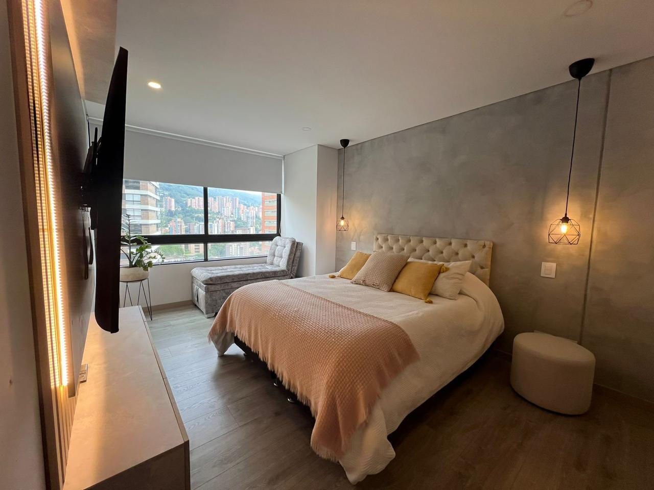 Apartamento en arriendo amoblado Poblado Hermoso LC