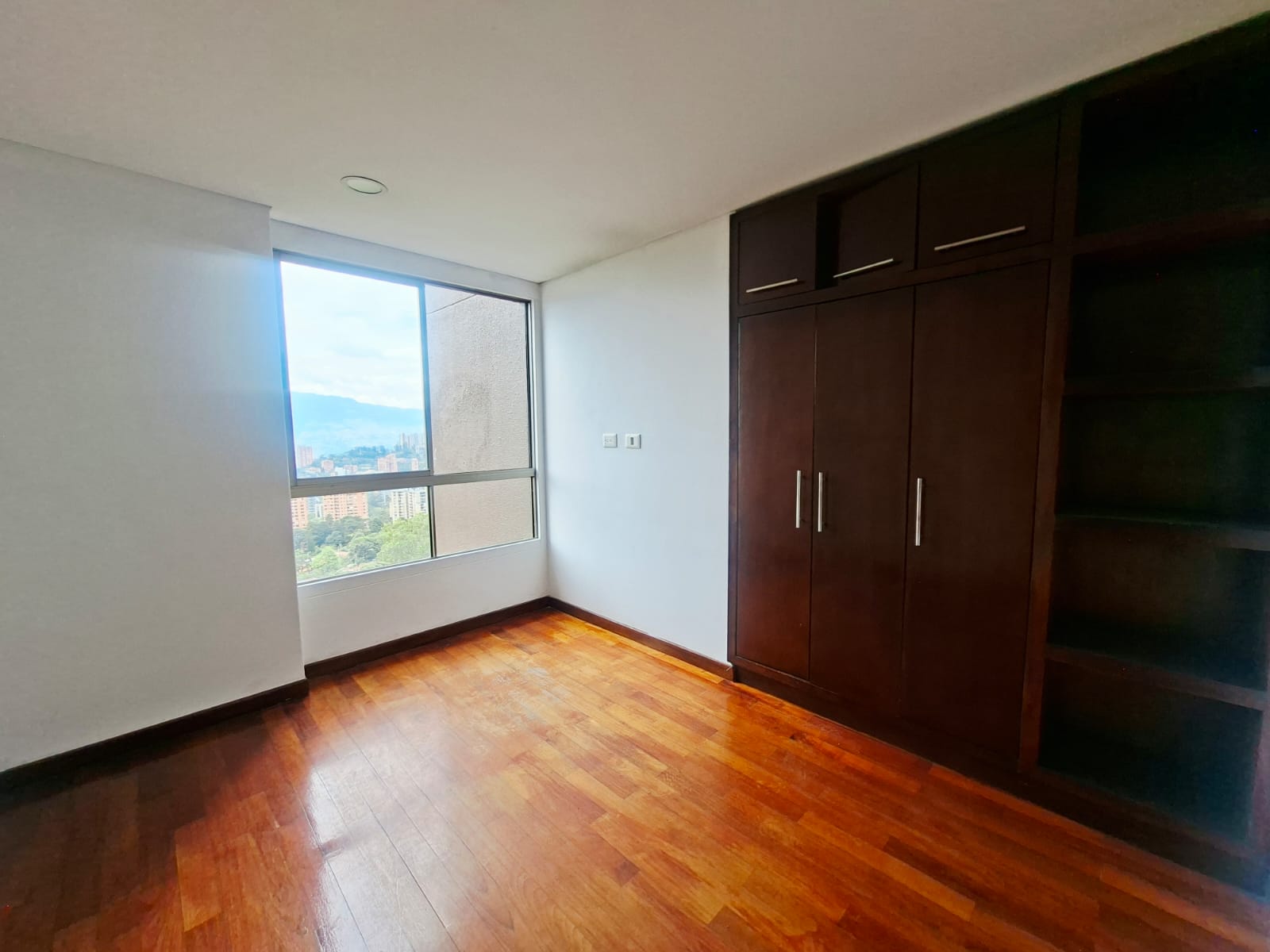 APARTAMENTO EN VENTA LA CALERA POBLADO P17