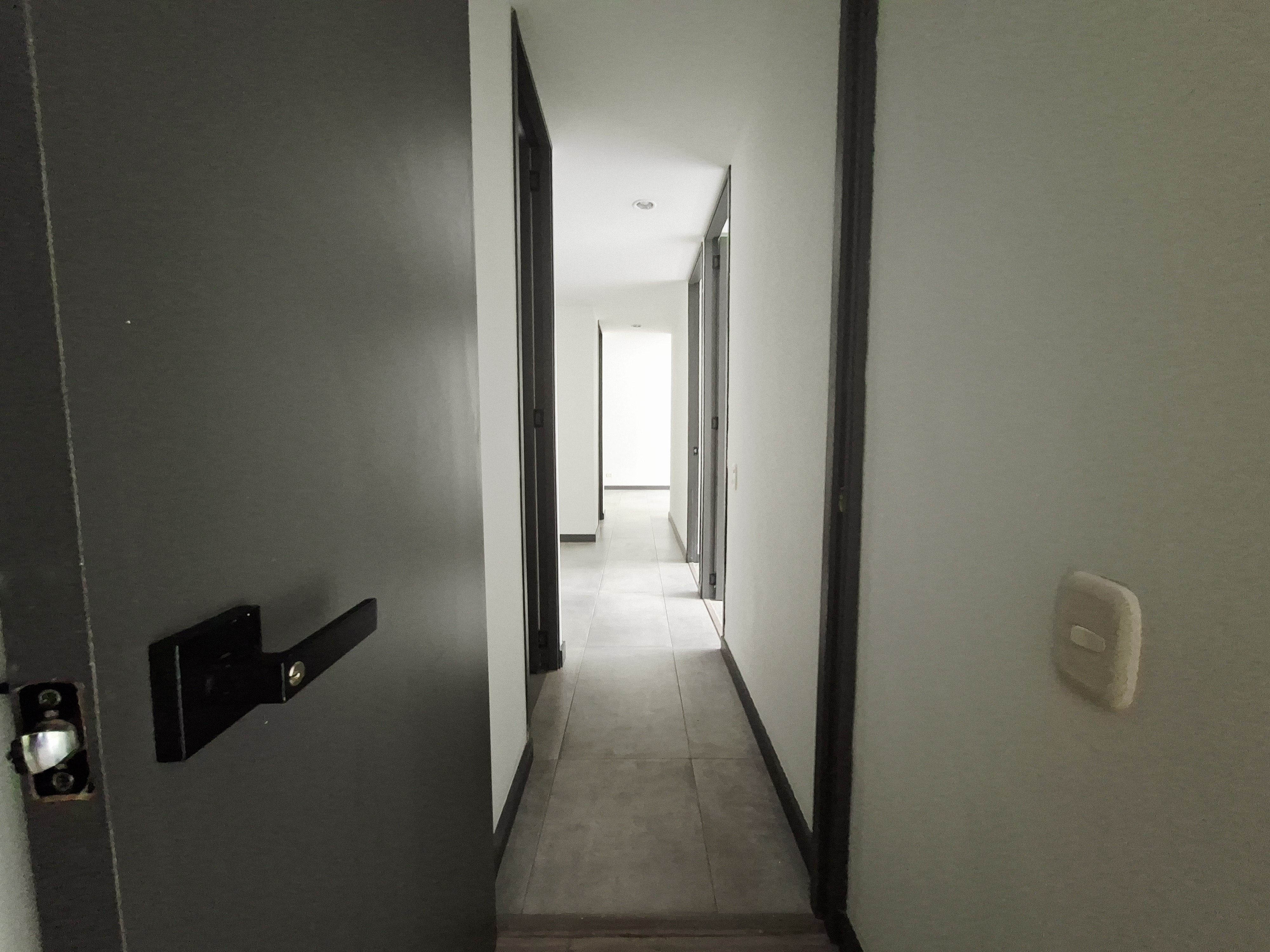 VENTA DE APARTAMENTO EN LA INTERMEDIA ENVIGADO ALTA VALORIZACIÓN