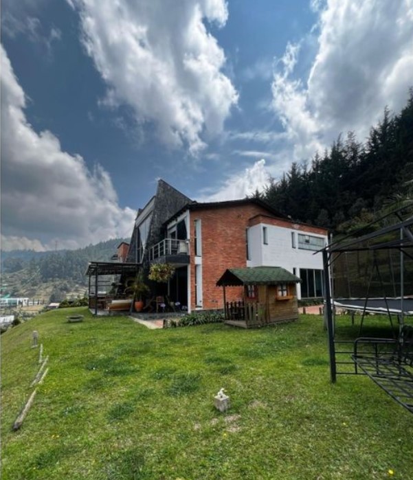 CASA EN ARRIENDO POBLADO LAS PALMAS  LUJO Y CONFORT MA