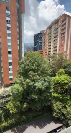 Apartamento en arriendo Poblado Castropol BL