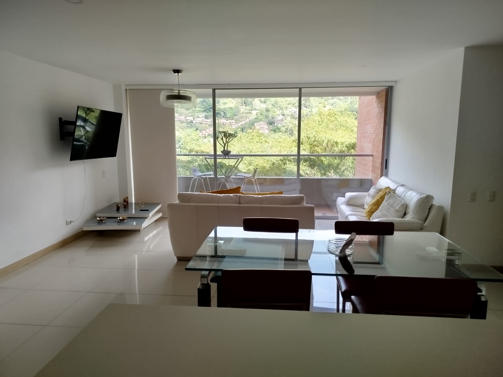 Apartamento en arriendo amoblado Envigado cerca a Terracina