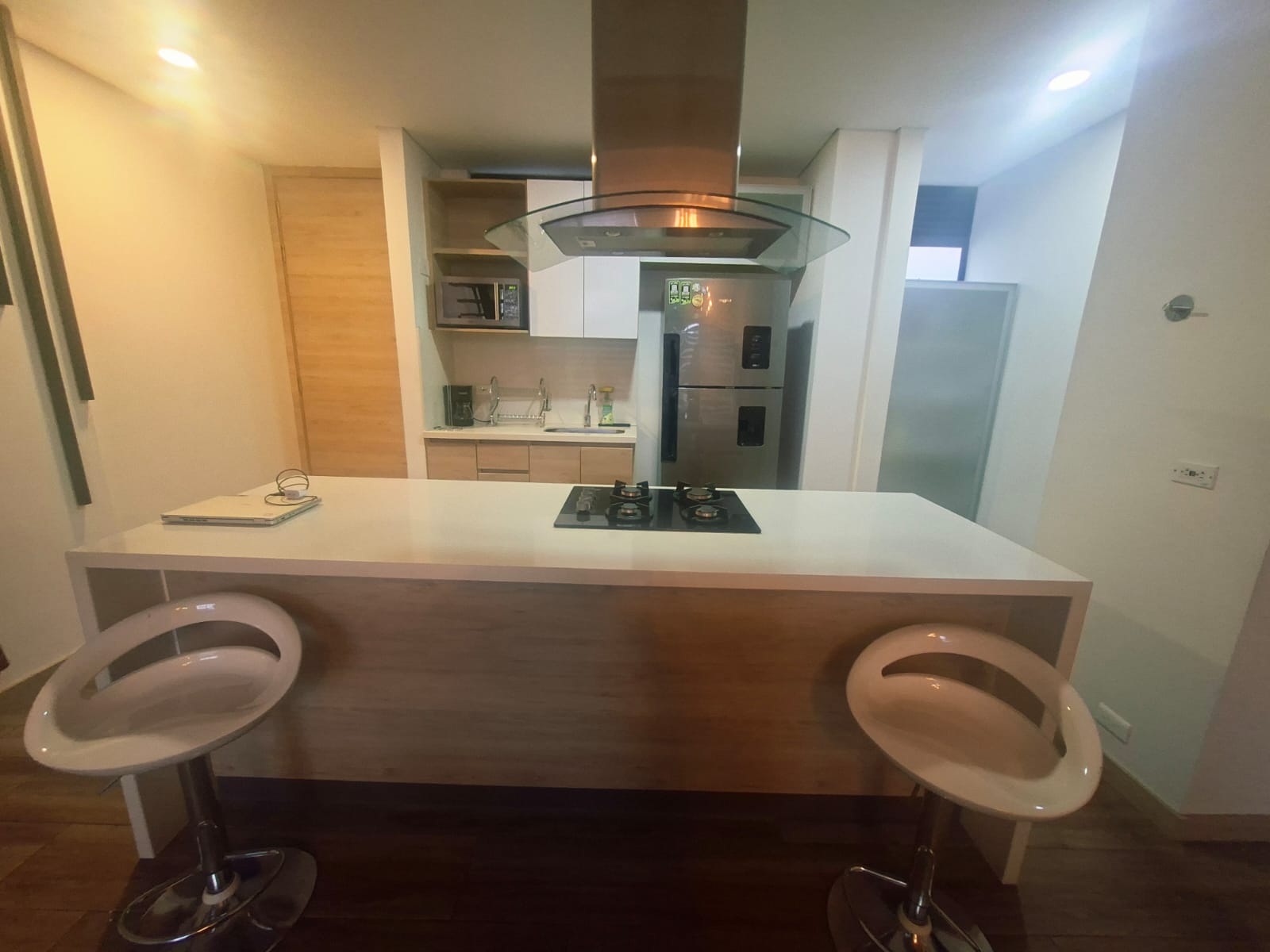 Apartamento dúplex en arriendo amoblado y sin amoblar Envigado Jacuzzi