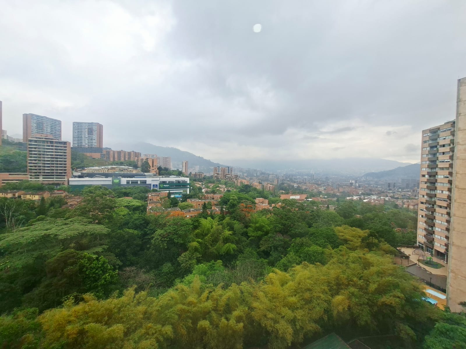 Apartamento en venta y arriendo Loma del Chocho Envigado