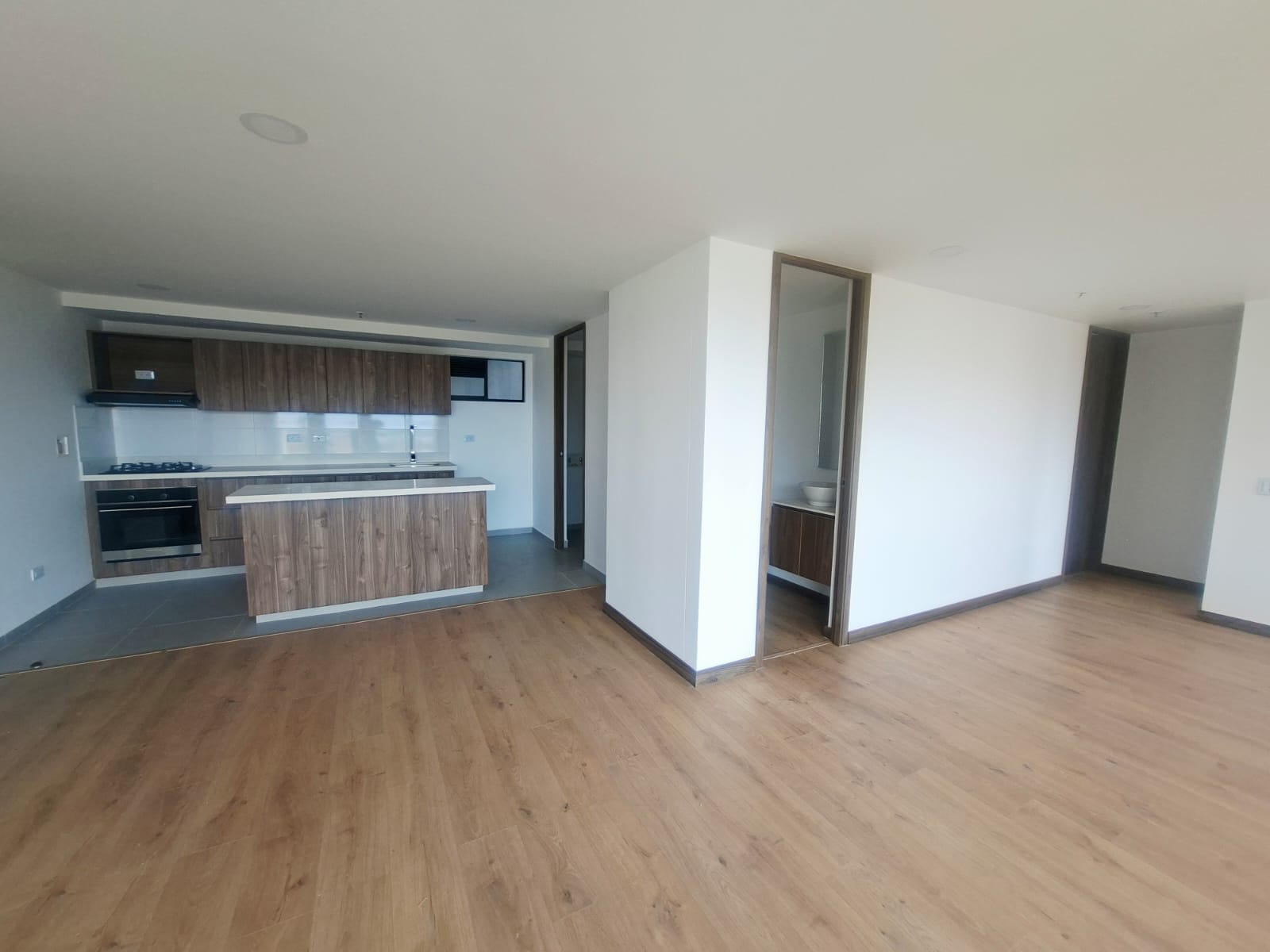 Apartamento para la venta en la Loma del Indio PL10