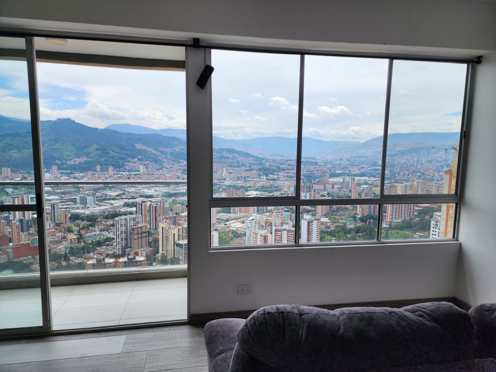 Apartamento amoblado Sabaneta FR- LB