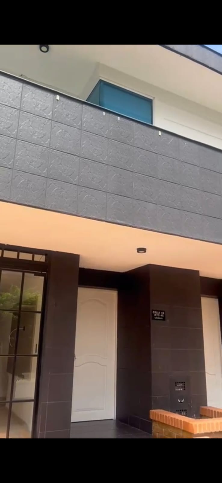 CASA ARRIENDO PARA OFICINA O LOCAL COMERCIAL EN LAURELES
