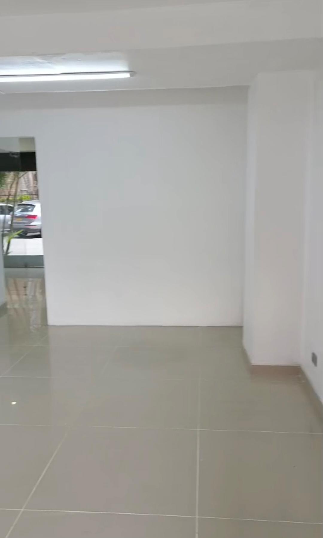 ARRIENDA LOCAL COMERCIAL SECTOR SAN DIEGO PRIMER PISO