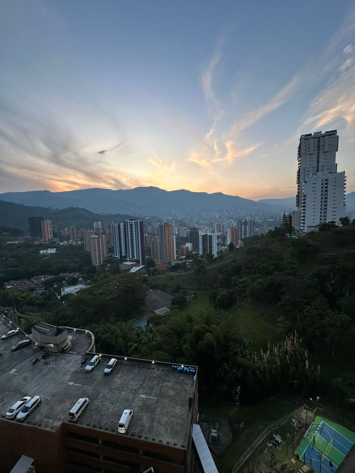 APARTAMENTO AMOBLADO SABANETA POR LA DOCTORA  BBLH