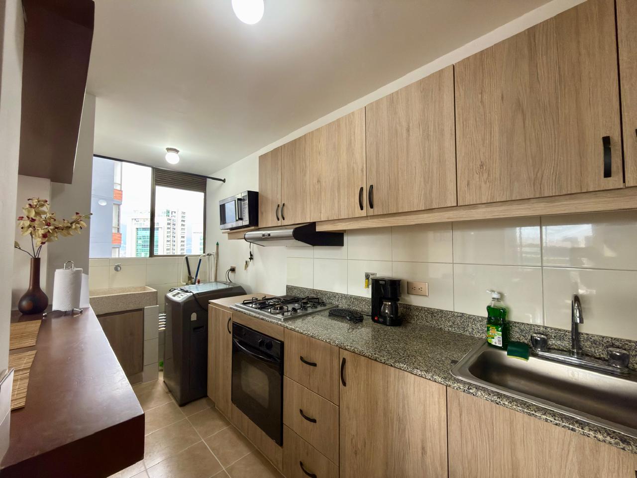Apartamento en arriendo amoblado Poblado cc Santa Fé 11
