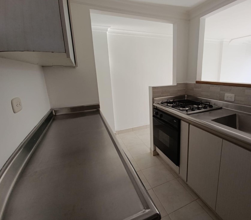 Apartamento en arriendo Las Palmas cerca al mall el Indio