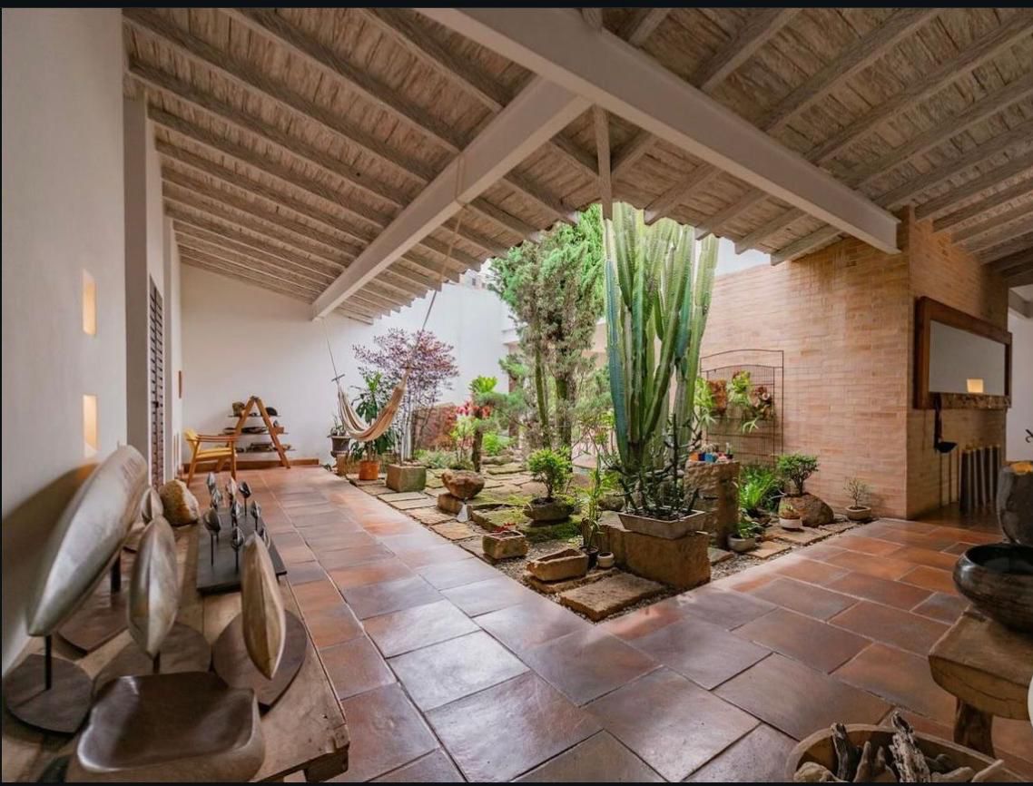 CASA CAMPESTRE  A LA VENTA EN ENVIGADO RAMALES LOMA DE LAS BRUJAS