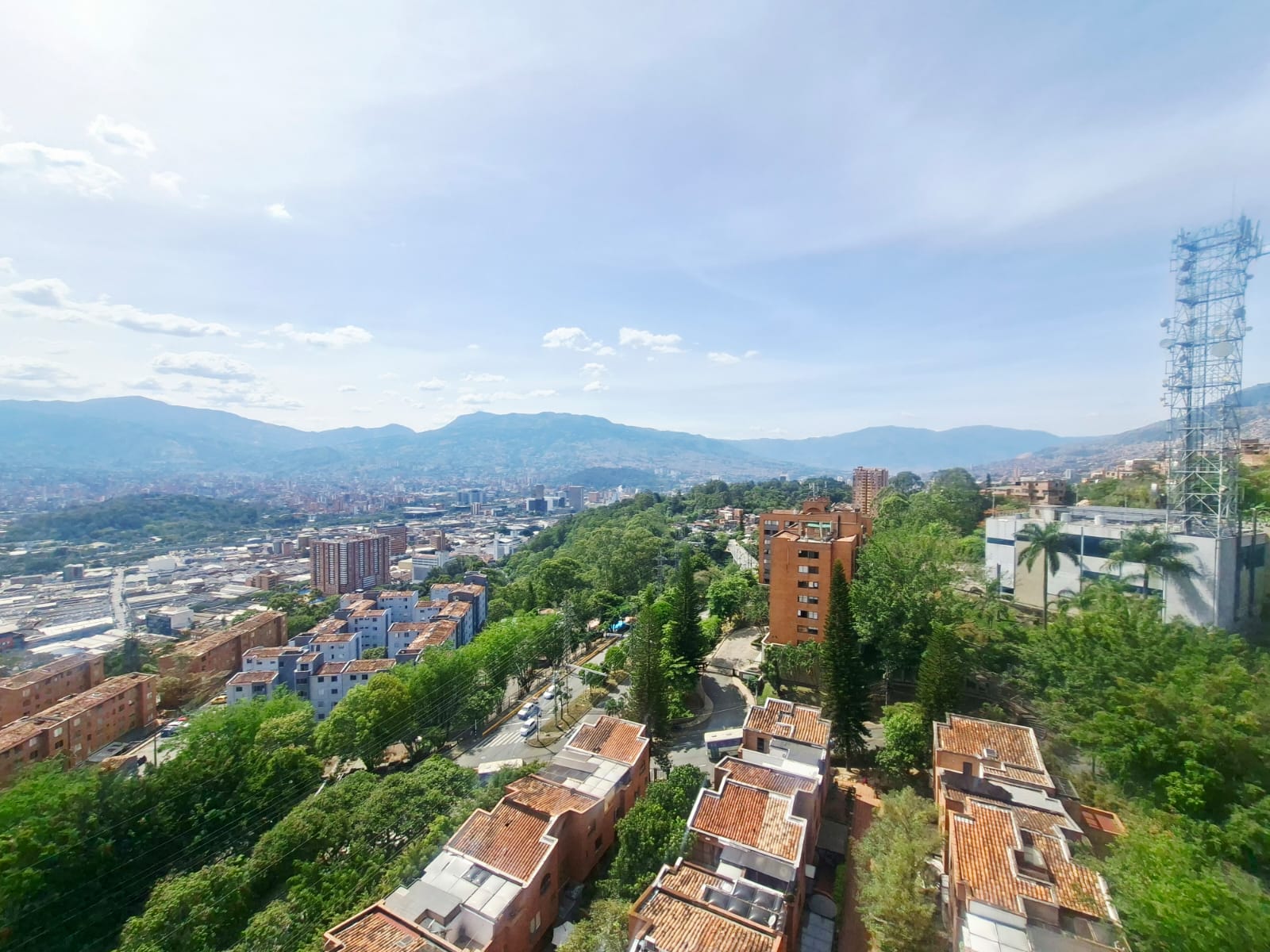 Apartamento para la venta en la Loma del Indio PL10