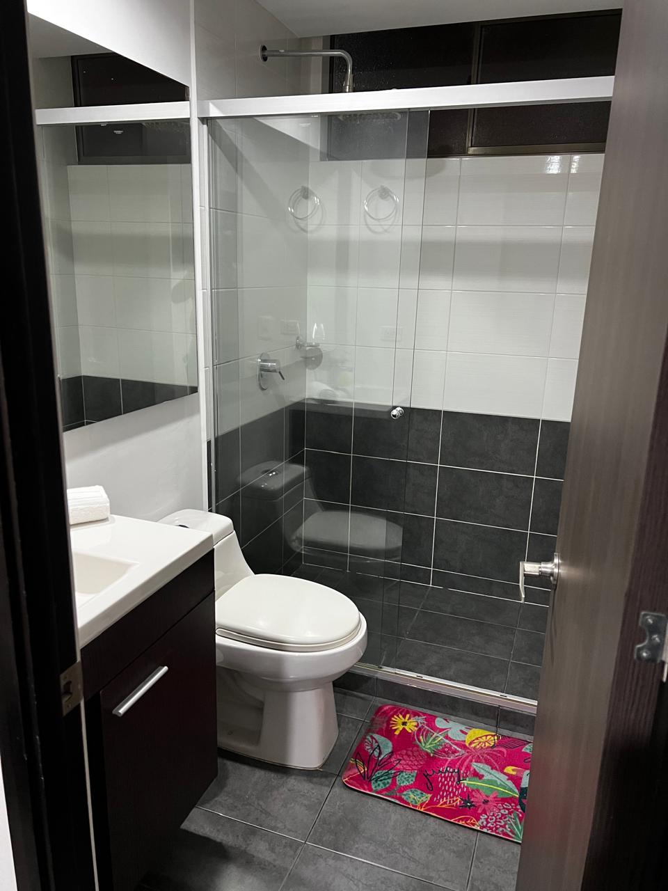 APARTAMENTO EN ARRIENDO AMOBLADO POBLADO VC13