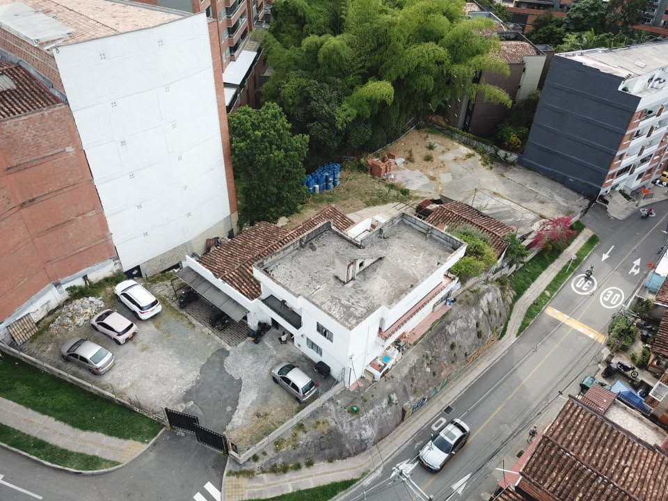 VENTA LOTE EN SABANETA - LICENCIA DE CONSTRUCCION VIGENTE