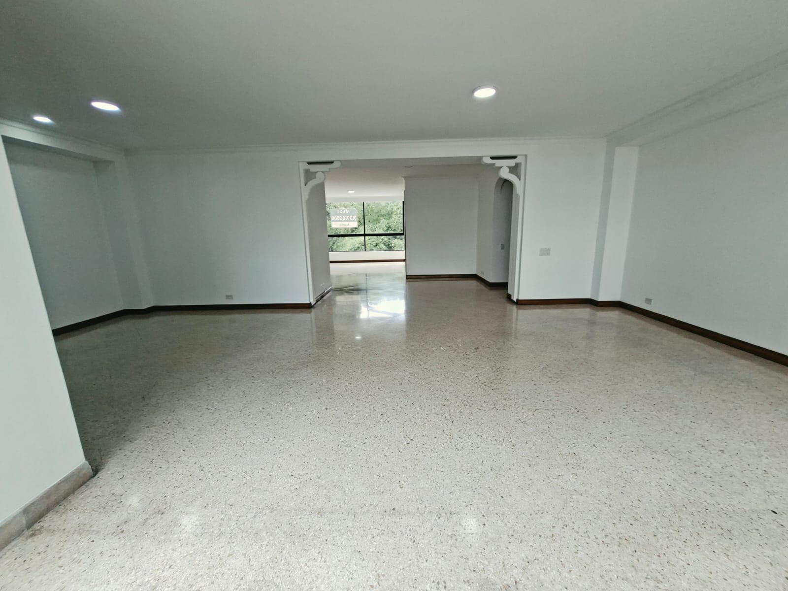 Apartamento en venta cerca la  clínica Medellín del Poblado