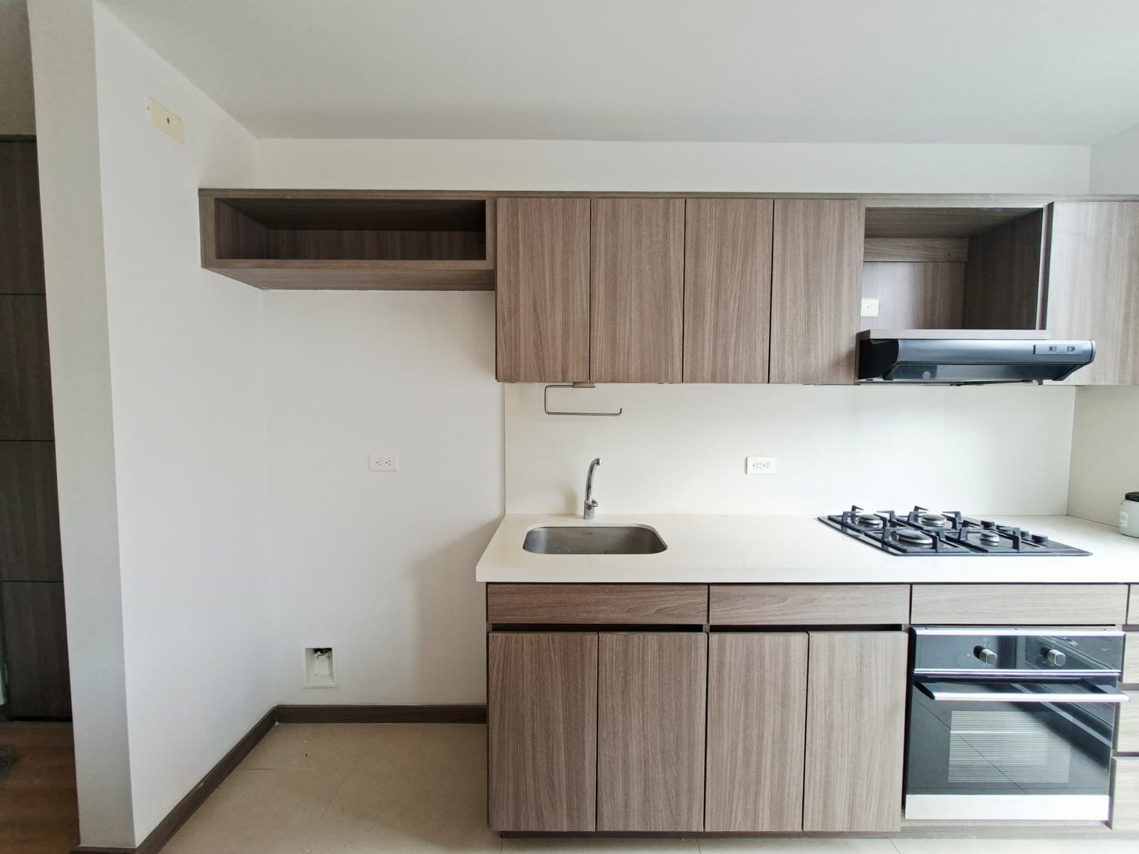 Apartamento en arriendo Poblado Palmas 19 BY