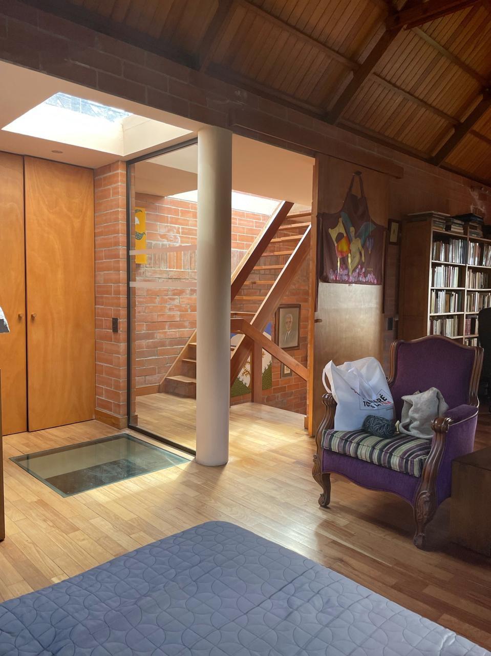 Venta de casa sector Loma de las Brujas Envigado