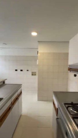 Apartamento en arriendo Poblado Castropol BL