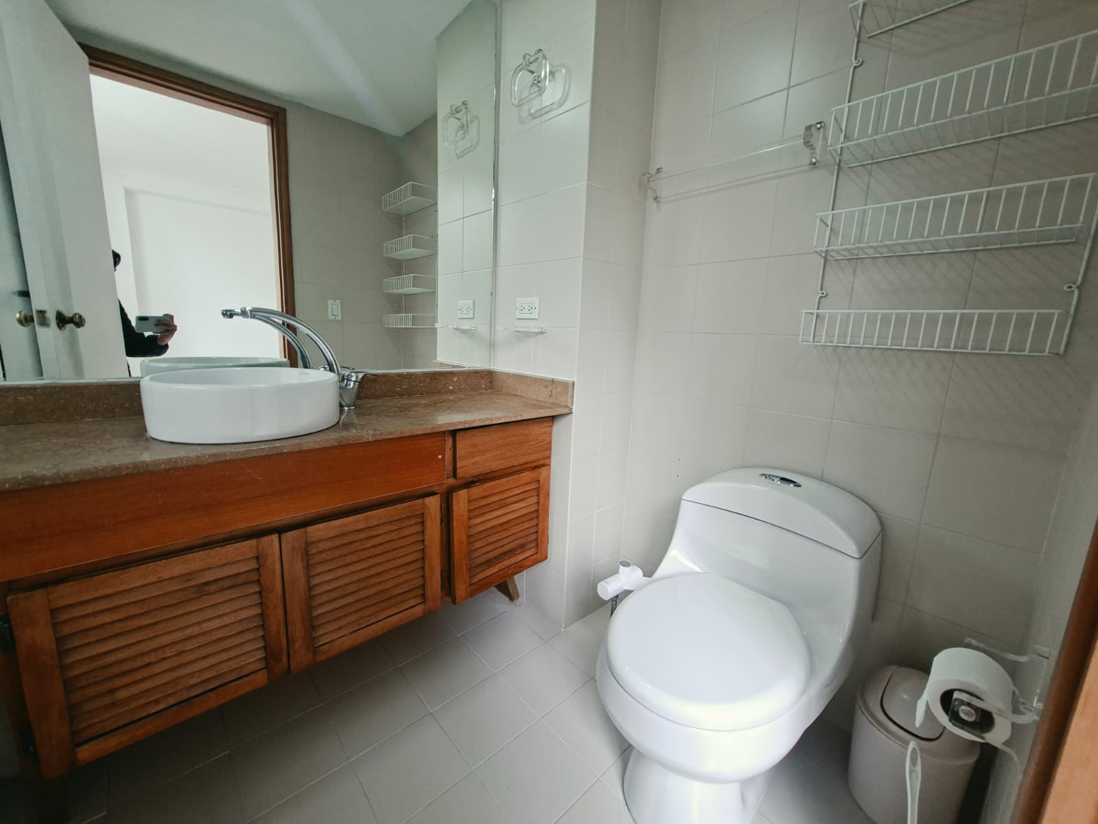 Apartamento en venta cerca la  clínica Medellín del Poblado