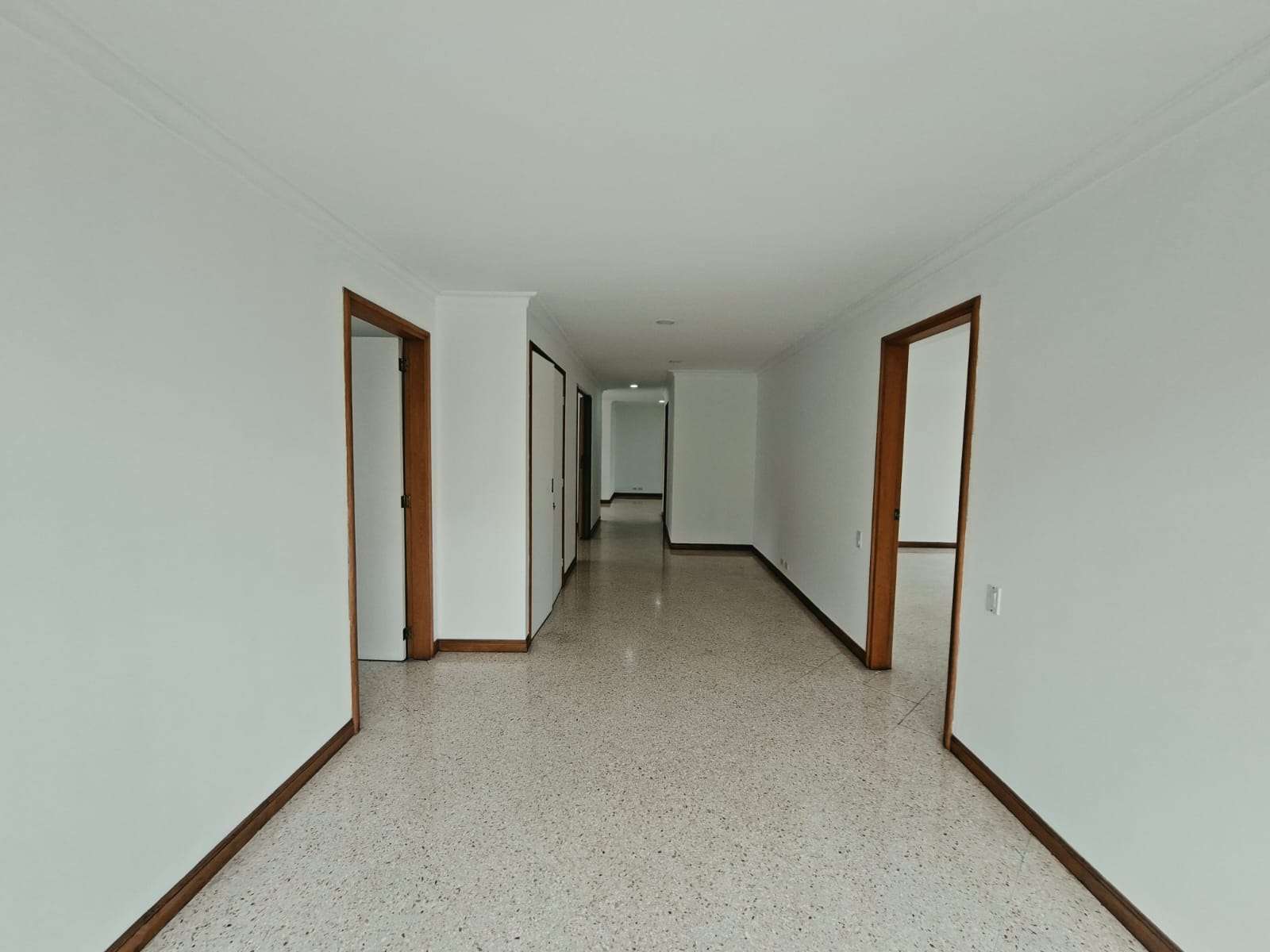 Apartamento en venta cerca la  clínica Medellín del Poblado