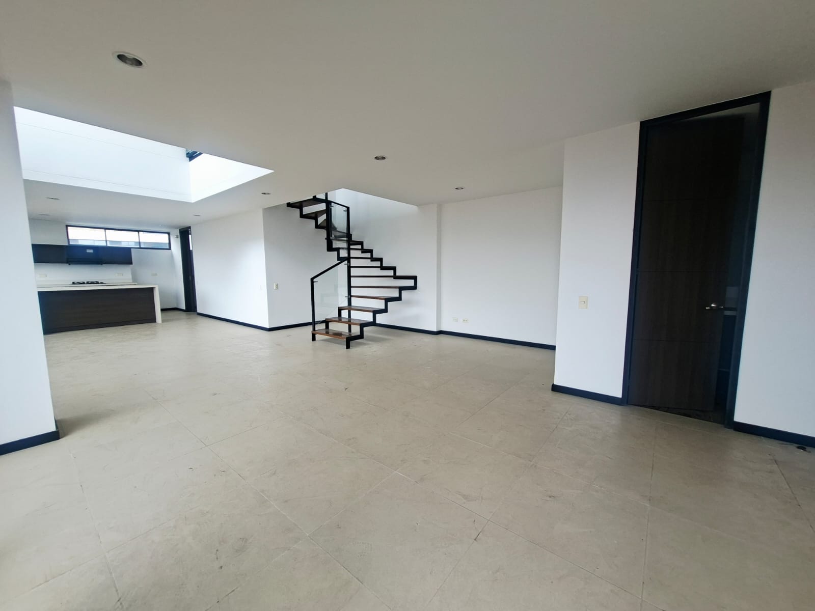 Apartamento Dúplex  en arriendo Poblado las Palmas BY26