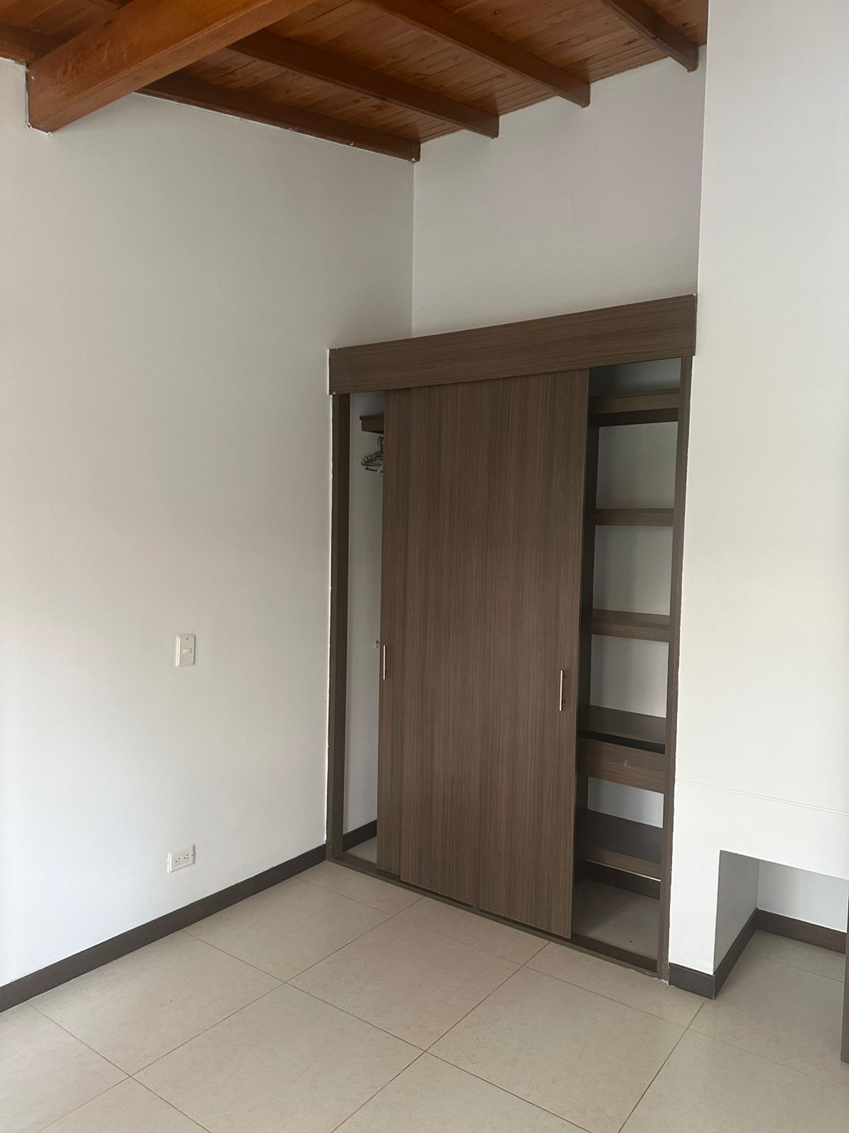 CASA EN ARRIENDO SABANETA UBICADA EN CONJUNTO RESIDENCIAL LA DOCTORA