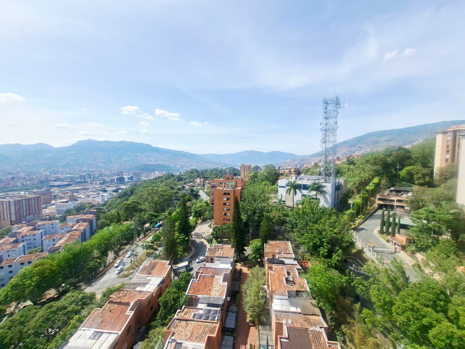 Apartamento para la venta en la Loma del Indio PL10
