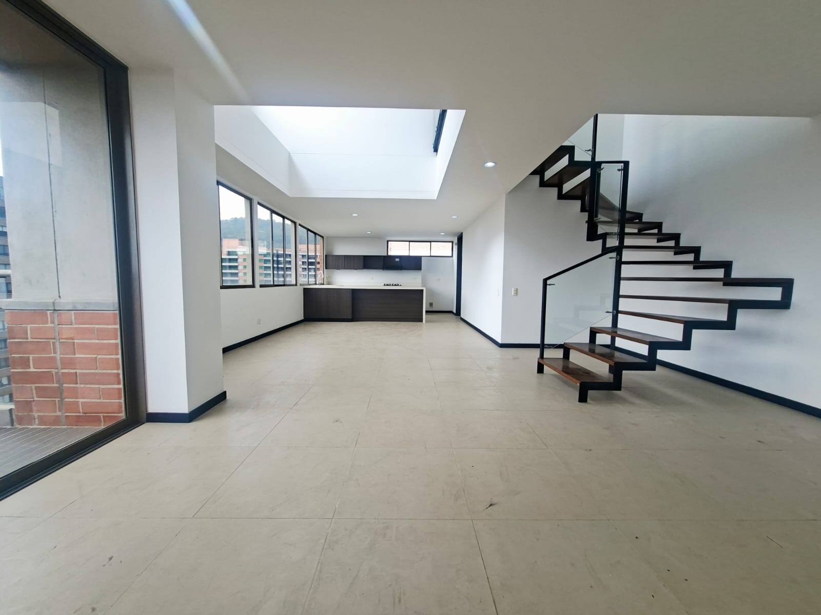 Apartamento Dúplex  en arriendo Poblado las Palmas BY26