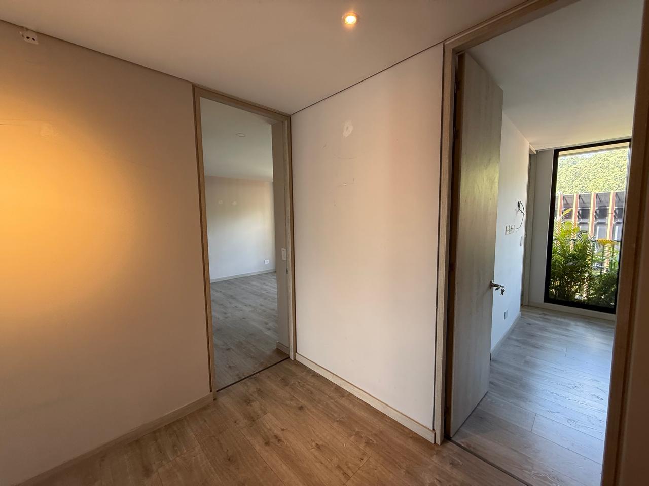 Apartamento en arriendo Poblado Palmas TC LC 24