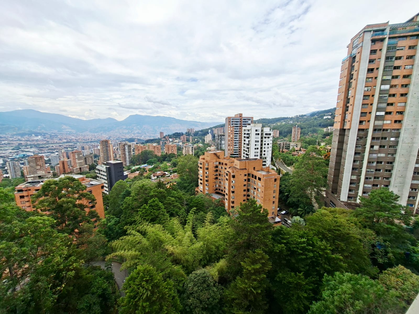 APARTAMENTO EN VENTA LA CALERA POBLADO P17