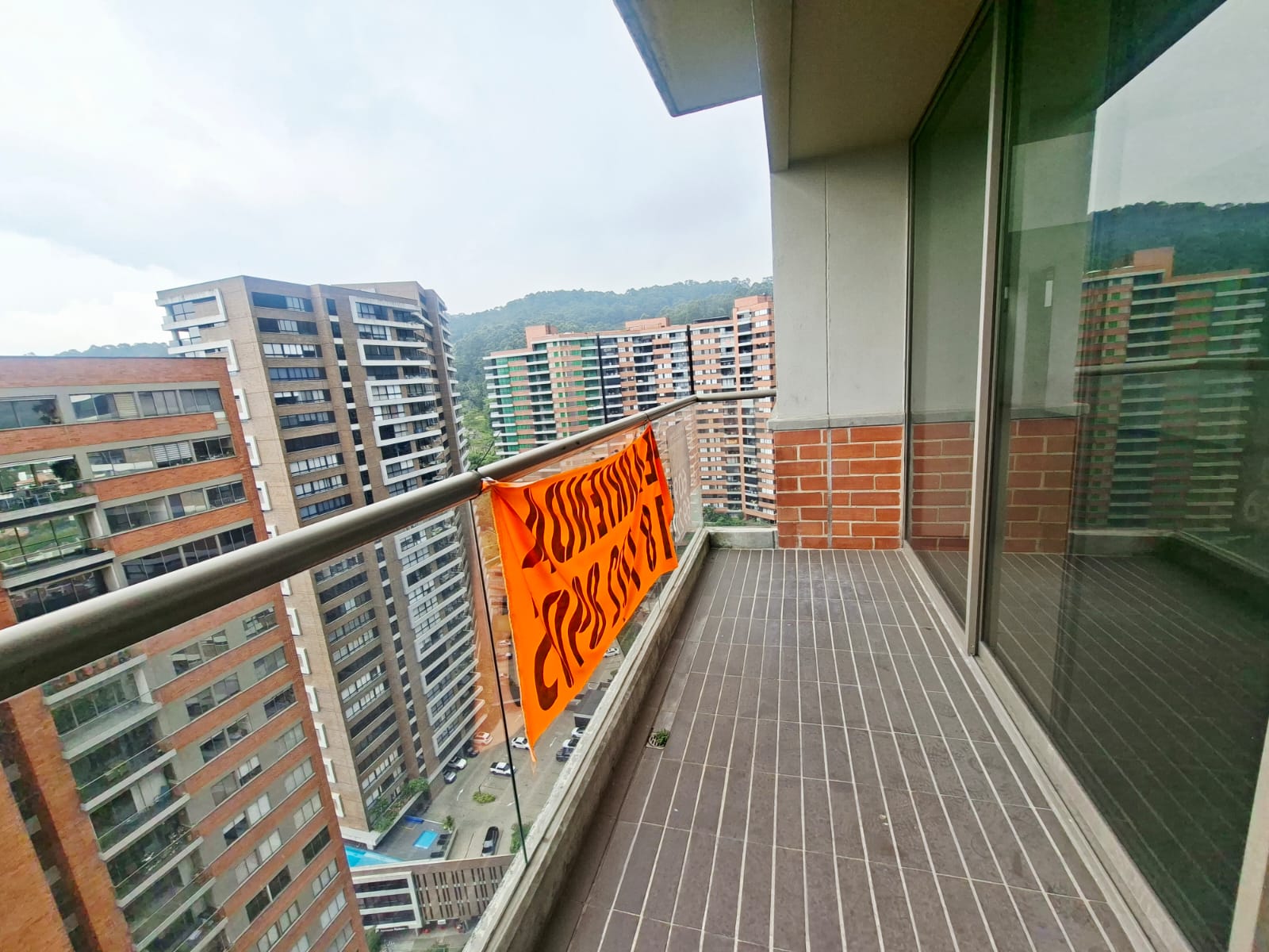 Apartamento Dúplex  en arriendo Poblado las Palmas BY26