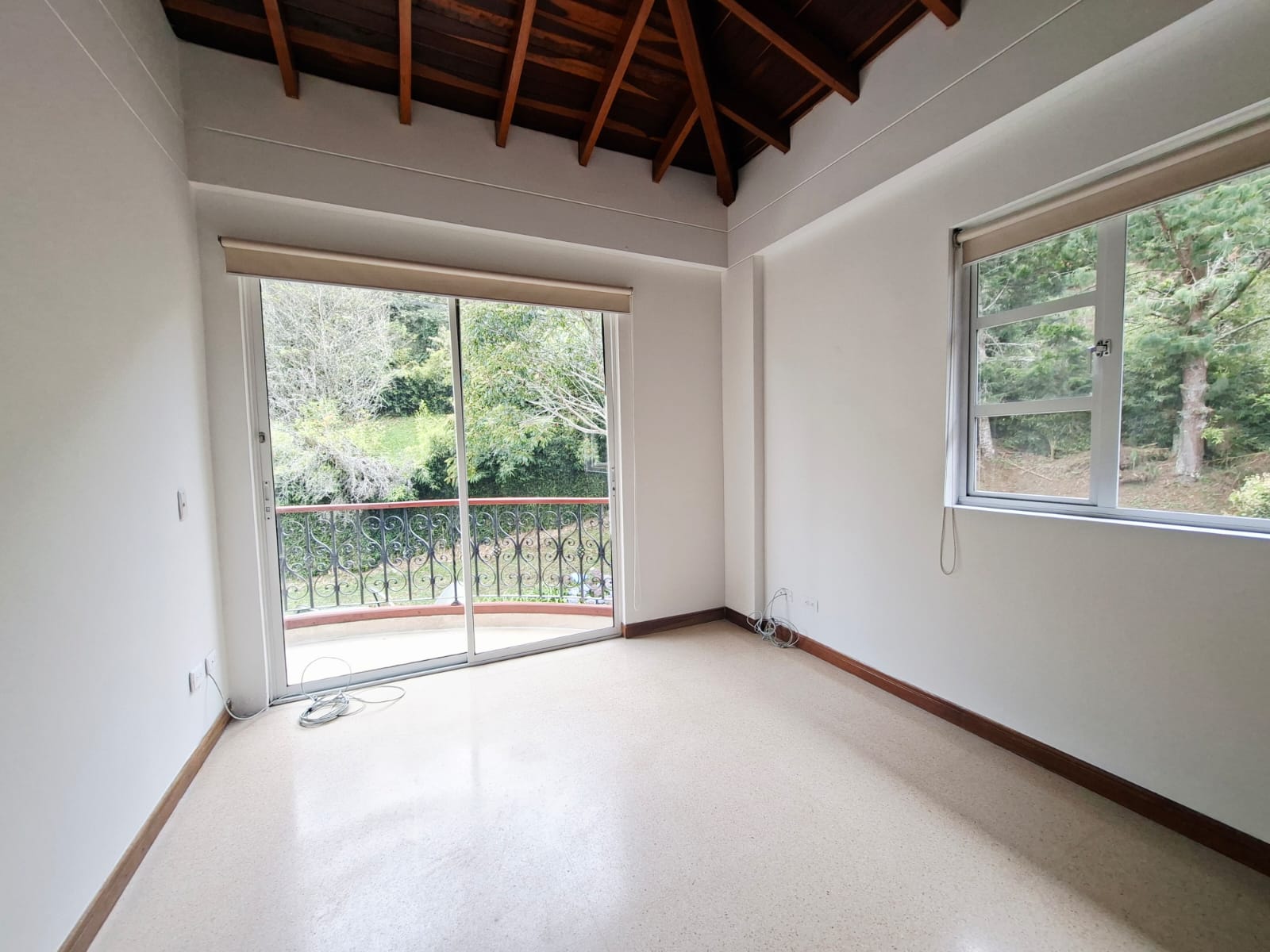Casa en venta y en arriendo Envigado Alto Escobero
