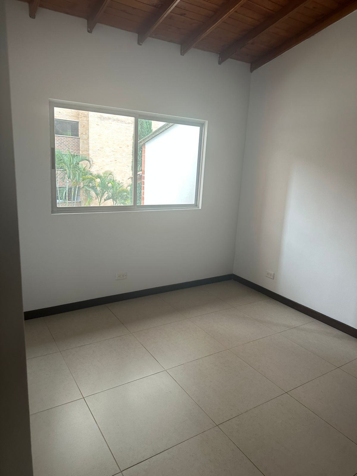 CASA EN ARRIENDO SABANETA UBICADA EN CONJUNTO RESIDENCIAL LA DOCTORA