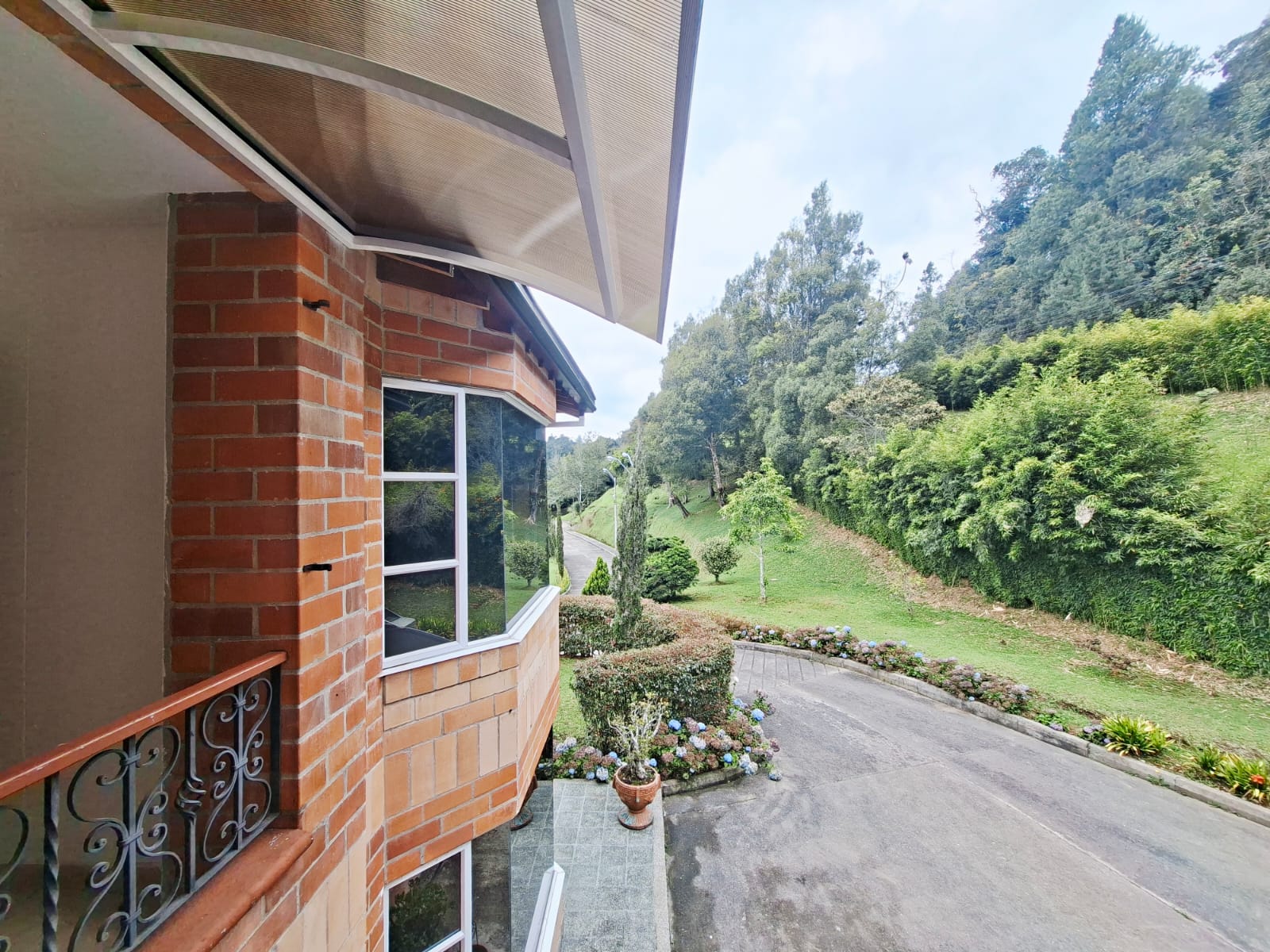 Casa en venta y en arriendo Envigado Alto Escobero