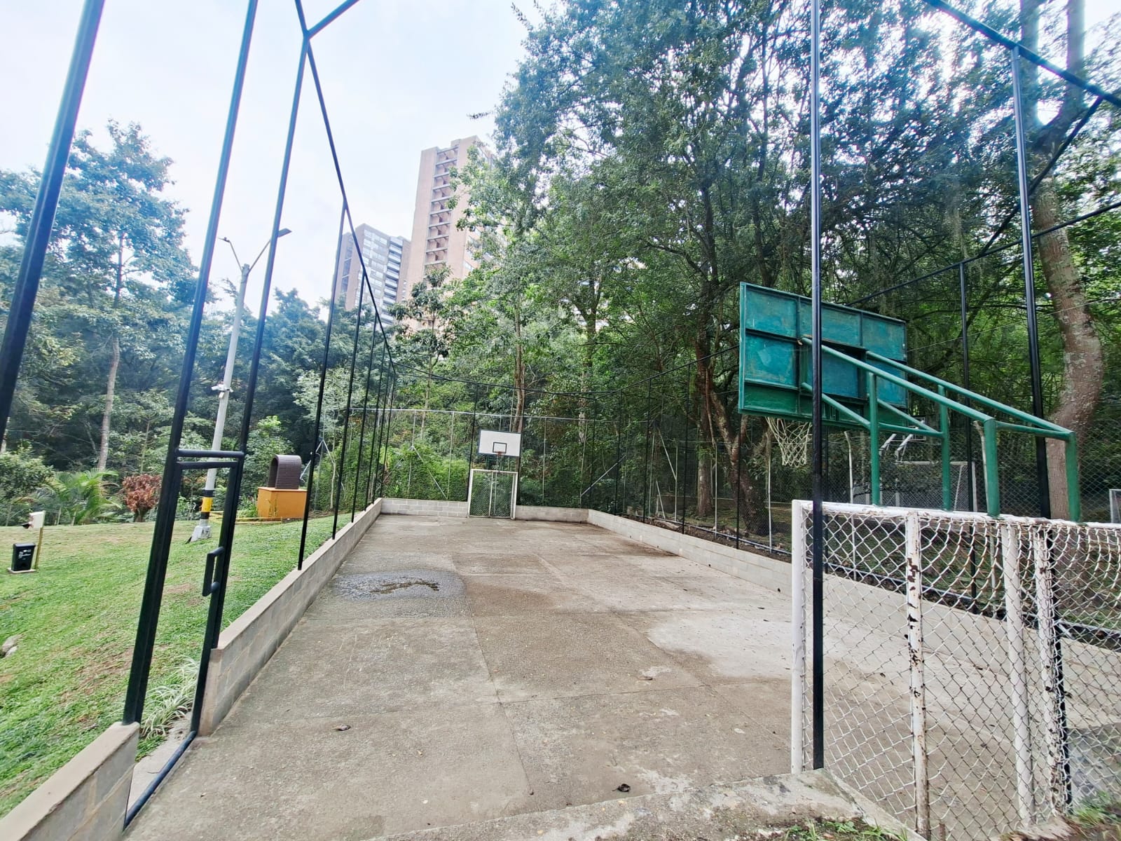 APARTAMENTO EN VENTA  ESCOBERO EXCELENTE PUNTO IB4